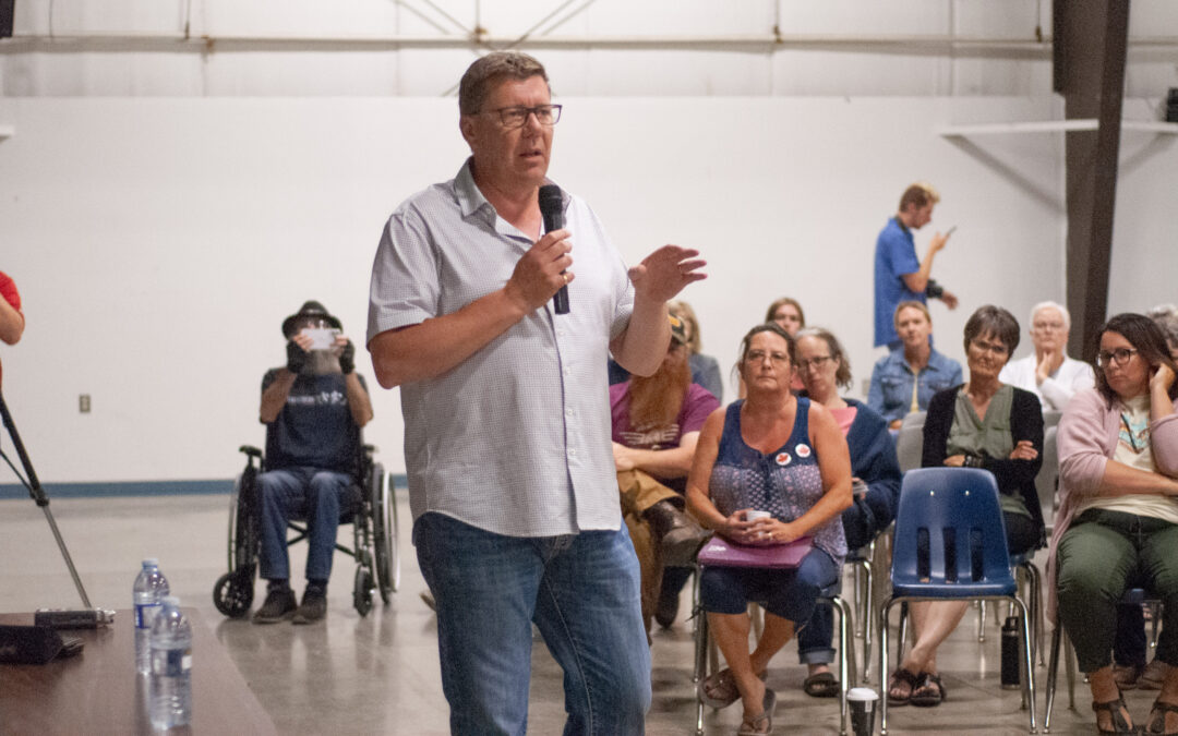 Arcola town hall: Scott Moe on fuel prices, possible cash to the people, carbon tax, separation, fertilizer, and energy security