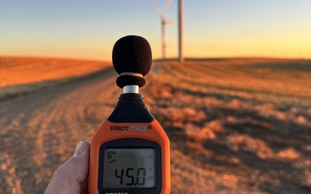 Measuring sound near a wind turbine at Morse